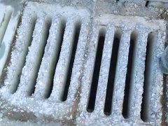 京哈高速水泥盖板盐蚀修复前后对比  抢修宝LM防